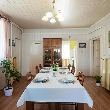 Vadkacsa Apartmanhaz Medencevel Замарди