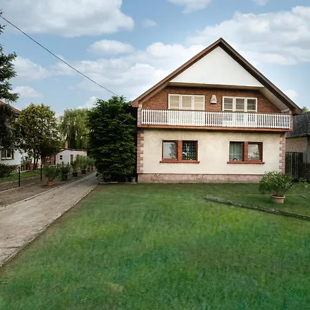 Vadkacsa Apartmanhaz Medencevel Apartment *