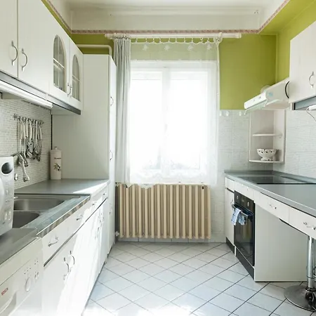 Vadkacsa Apartmanhaz Medencevel *