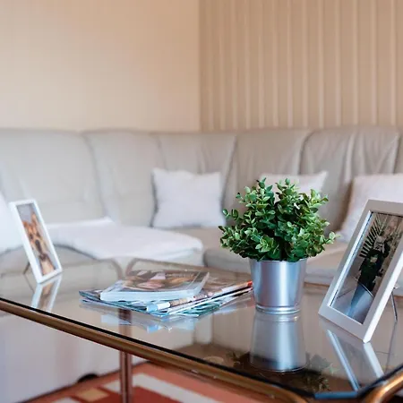 Vadkacsa Apartmanhaz Medencevel Lejlighed *