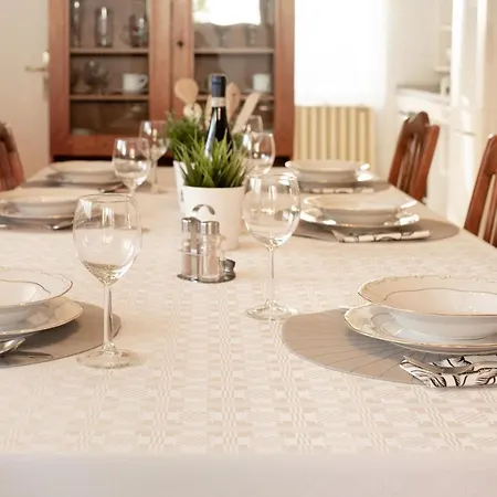 Апартаменты Vadkacsa Apartmanhaz Medencevel Замарди