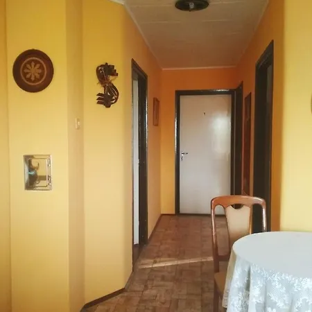 Vadkacsa Apartmanhaz Medencevel
