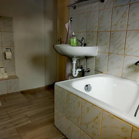 Apartment Vadkacsa Apartmanhaz Medencevel