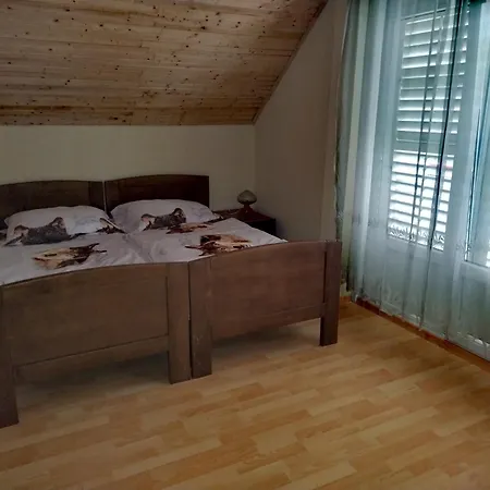 Vadkacsa Apartmanhaz Medencevel Apartment Zamardi