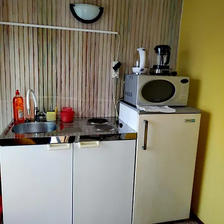 Vadkacsa Apartmanhaz Medencevel Zamardi