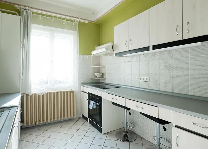 Vadkacsa Apartmanhaz Medencevel