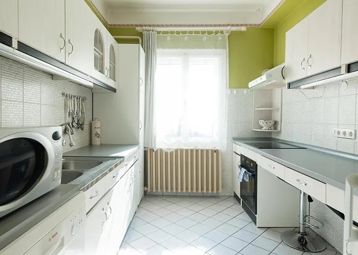 Vadkacsa Apartmanhaz Medencevel *